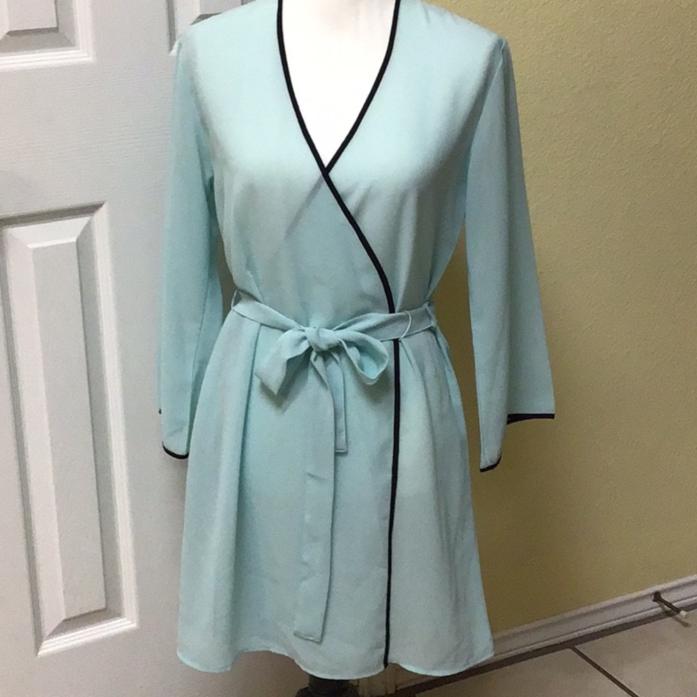 VINTAGE PASTEL AQUA SEMI-SHEER ROBE S